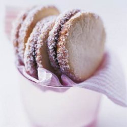 Alfajores de Dulce de Leche (Caramel Sandwich Cookies)