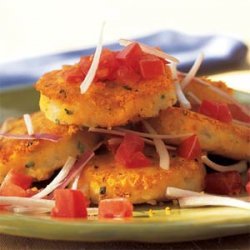 Llapingachos Ecuatorianos (Ecuadorean Potato-and-Cheese Patties)