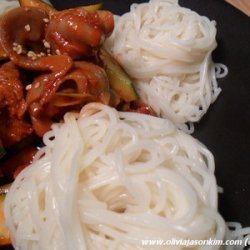 Golbaengi Muchim (Korean Spicy Sea Snail Mix w Noodles)