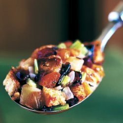 Winter Fruit and Nut Stuffing