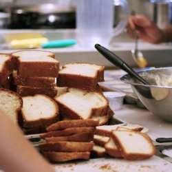 Banana-Stuffed French Toast with Streusel Topping