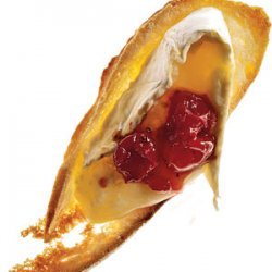 Baked Brie With Cran-Apple Chutney