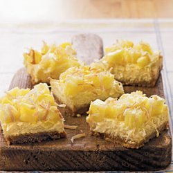 Piña Colada Cheesecake Bars