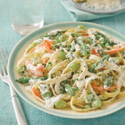 Cheesy Pasta Primavera