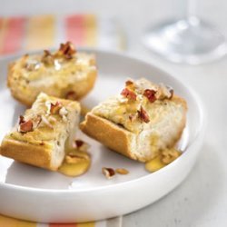 Caramelized Onion-and-Goat Cheese Bread