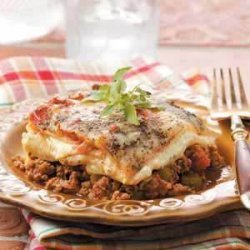 Beef 'n' Sausage Lasagna (ground beef and Italian sausage)