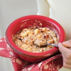 Spiced Apple-Pecan Oatmeal