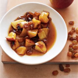 Chunky Apple and Raisin Sauce