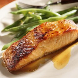 Cinnamon-Apricot Glazed Salmon