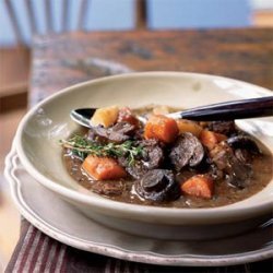 Basic Beef Stew with Carrots and Mushrooms