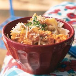 Bow Tie Pasta with Roasted Red Pepper and Cream Sauce