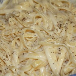 Cheesy Fettucine Alfredo