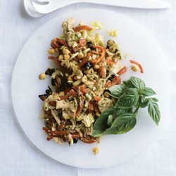 Tuna and Chickpea Salad with Pesto