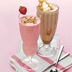 Strawberry-Cheesecake Milk Shakes