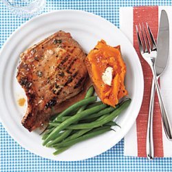 Apricot-Glazed Grilled Pork Chops