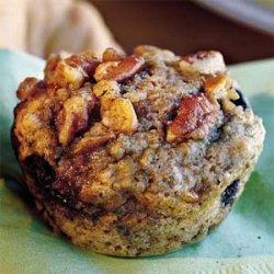 Berry-and-Spice Whole-Wheat Muffins