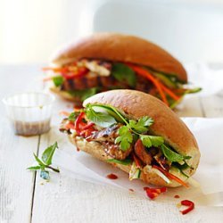 Grilled Chicken Banh Mì