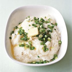 Cheddar and Scallion Grits