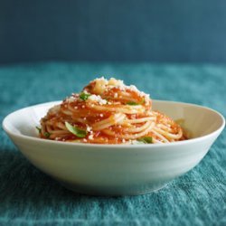 Simple Tomato Sauce With Pasta