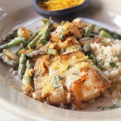 Mahimahi with Asparagus and Cashews