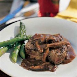 Pepper Steak with Port-Wine Mushroom Sauce