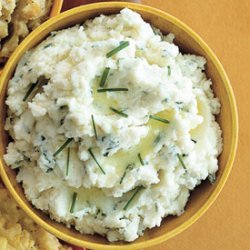 Sour Cream–horseradish Mashed Potatoes