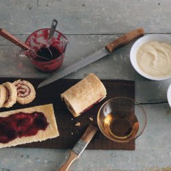 Almond Sherry Christmas Trifle