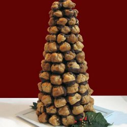 Christmas Croquembouche