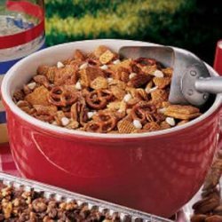 Cinnamon Snack Mix