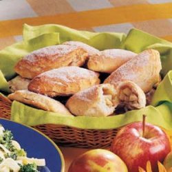 Apple Cinnamon Turnovers