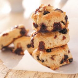 Cinnamon Chip Raisin Scones