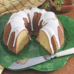 Pistachio Bundt Cake