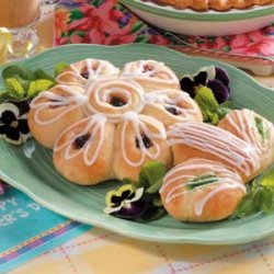 Blooming Sweet Rolls