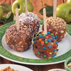 Cinnamon Caramel Apples