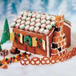 Ellen's Edible Gingerbread House