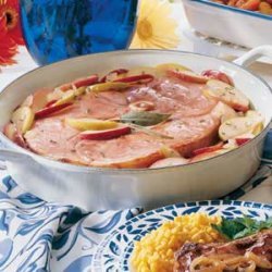 Apple-Topped Ham Steak