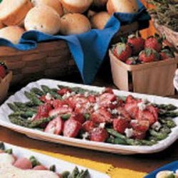 Asparagus Strawberry Salad