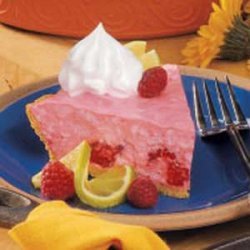 Creamy Raspberry Pie