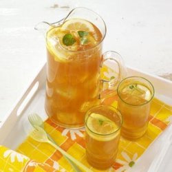 Touch-of-Mint Iced Tea