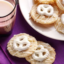 Pretzel-Topped Sugar Cookies