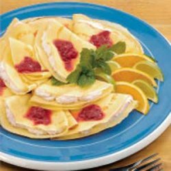 Creamy Rhubarb Crepes