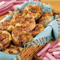 Rhubarb Streusel Muffins