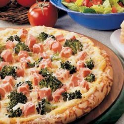 Ham 'n' Broccoli Pizza