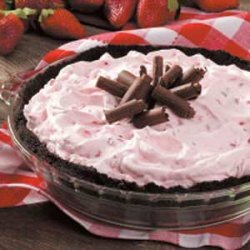 Frozen Strawberry Pie