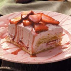 Strawberry Puff Pastry Dessert