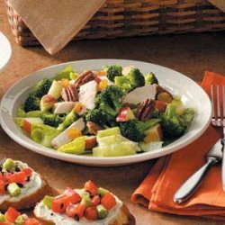 Chicken Broccoli Toss