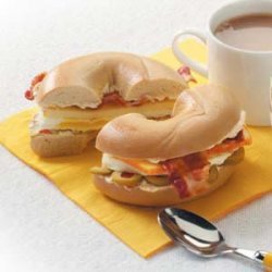 Bacon 'n' Egg Bagels