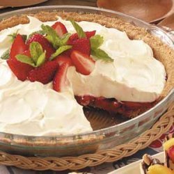 No-Bake Strawberry Cheesecake Pie