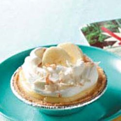 Tiny Banana Cream Pies