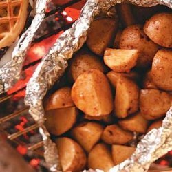 Grilled Potatoes with Sour Cream Sauce